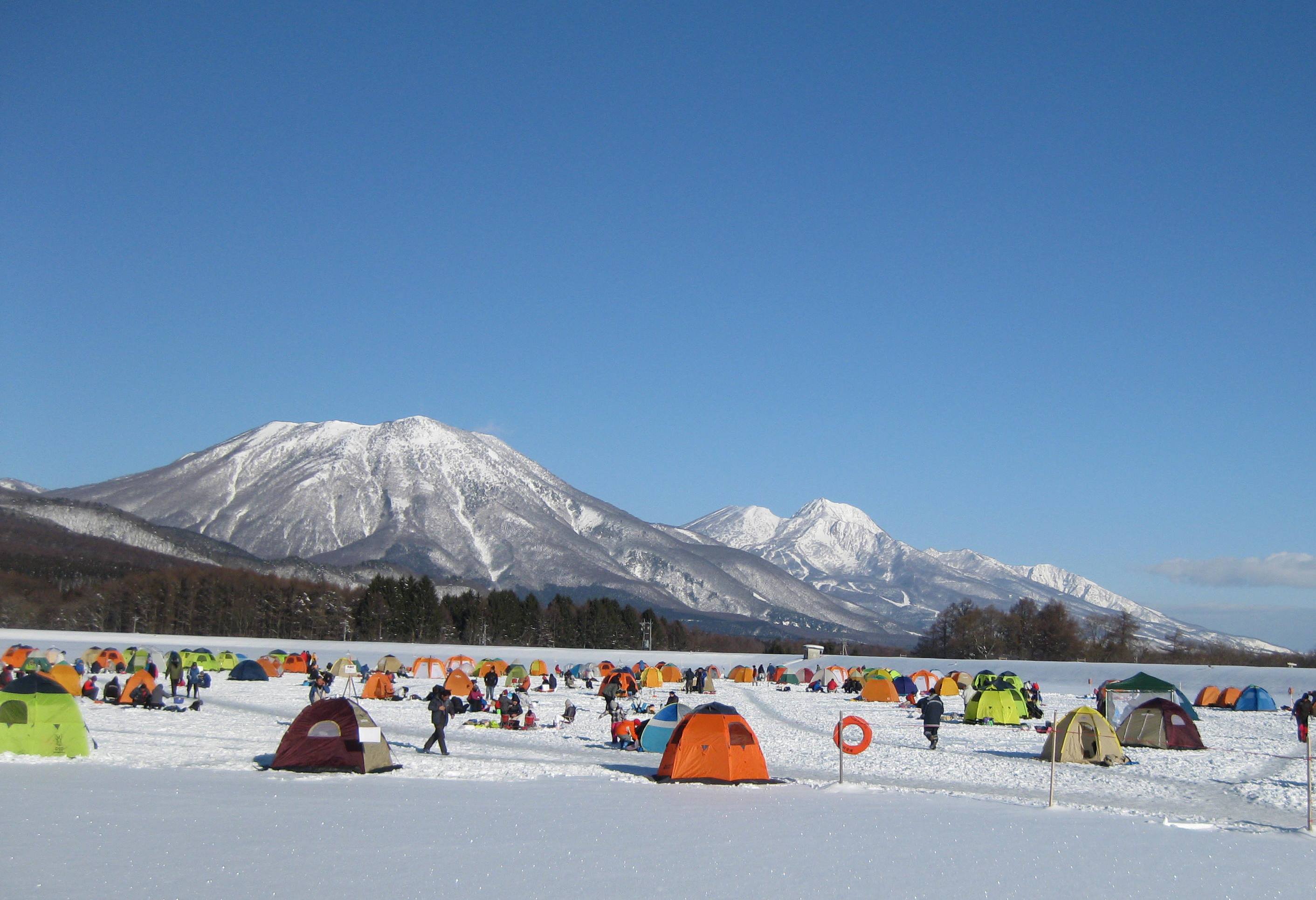 終了しました 霊仙寺湖 わかさぎ の氷上穴釣り